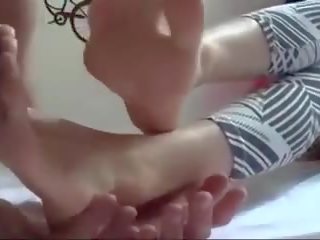 Korean Foot stunner - Feet Licking & Toes Sucking